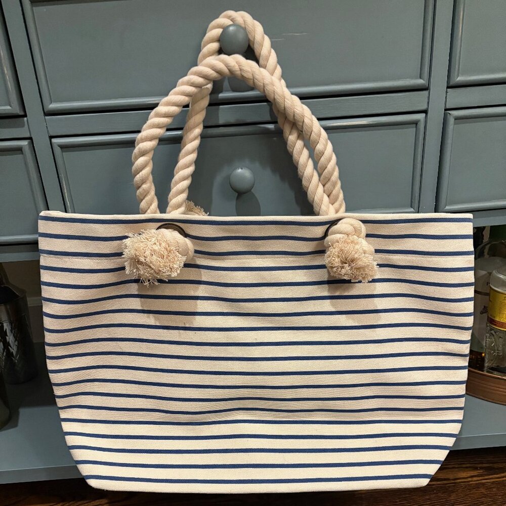 New w/Tags! Buji Baja Beach Tote Bag - Navy/ Ivory Cotton Lined Rope Handle